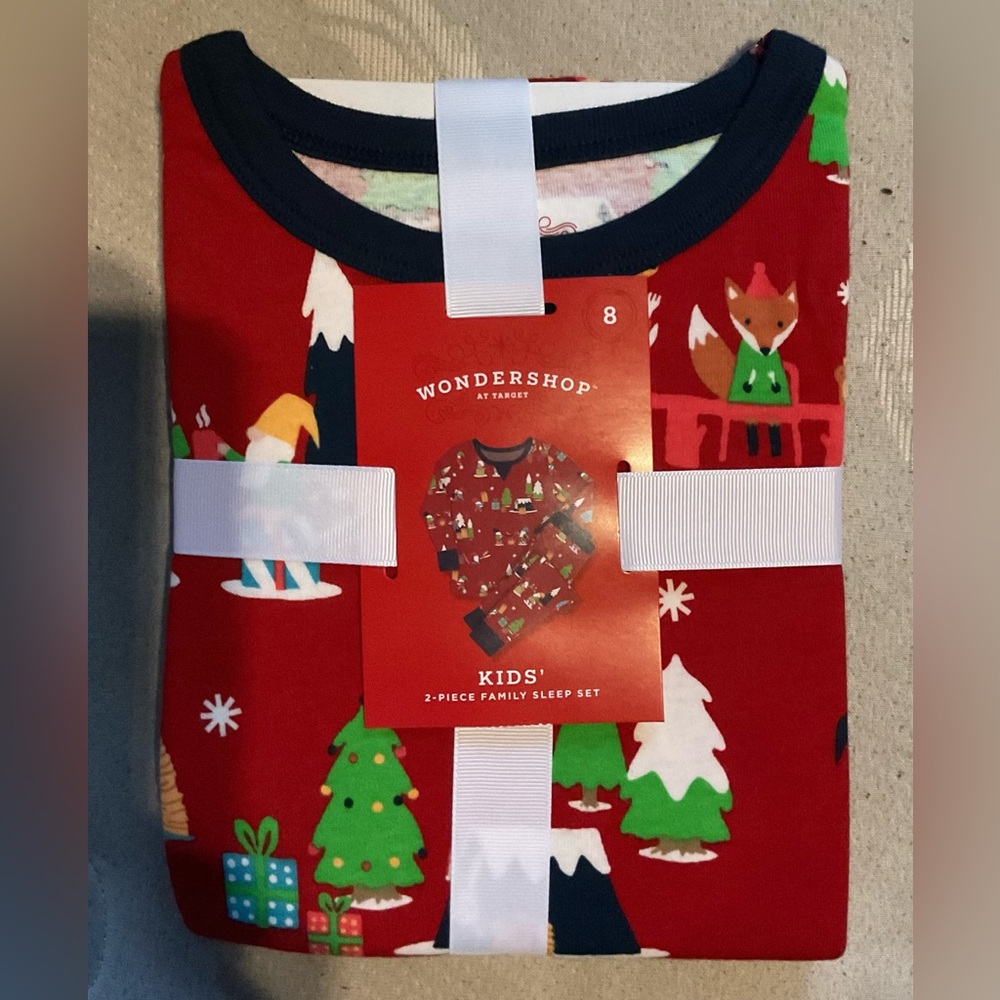 Kids Wondershop Holiday Pijama Set Size 8 Yrs. New with Tags